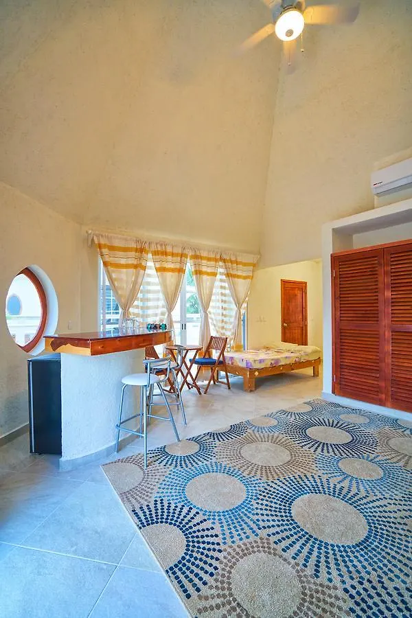 Casa Cenote Bed & Breakfast Tulum